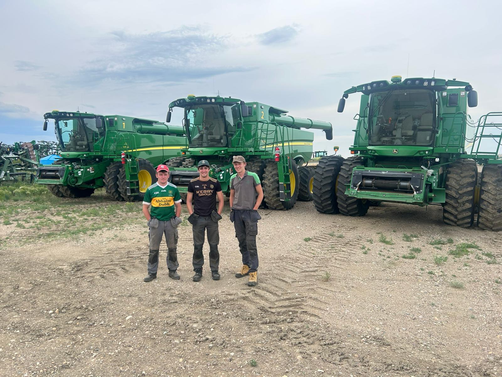 Saskatchewan, the “Land of the Living Skies,” is known for its sweeping prairies, glorious sunrises and sunsets, and some of the darkest skies in Canada. We catch up with James, Brian and Eoin and hear about their time at Dustin Hawkins Farm.