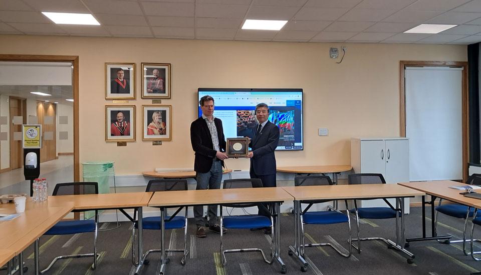 Julien Mercille and Fan Wen