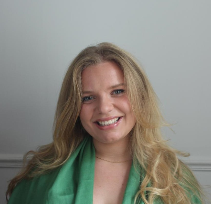 Chloé ten Brink - MESSAGE Member