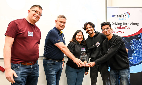 UCD Data and Computational Science Students finish 6th in hackathon.