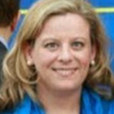 Assoc Prof Elizabeth Barrett Profile Shot