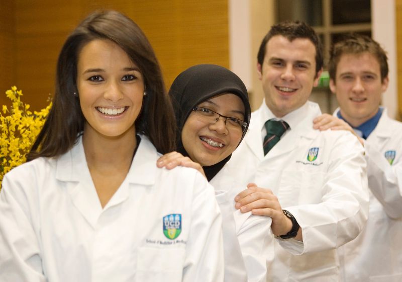 whitecoats,students,medicinestudents