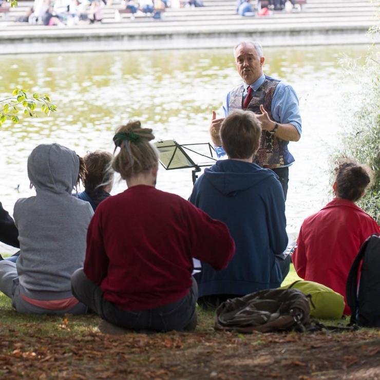 Freshers&rsquo; Week 2019